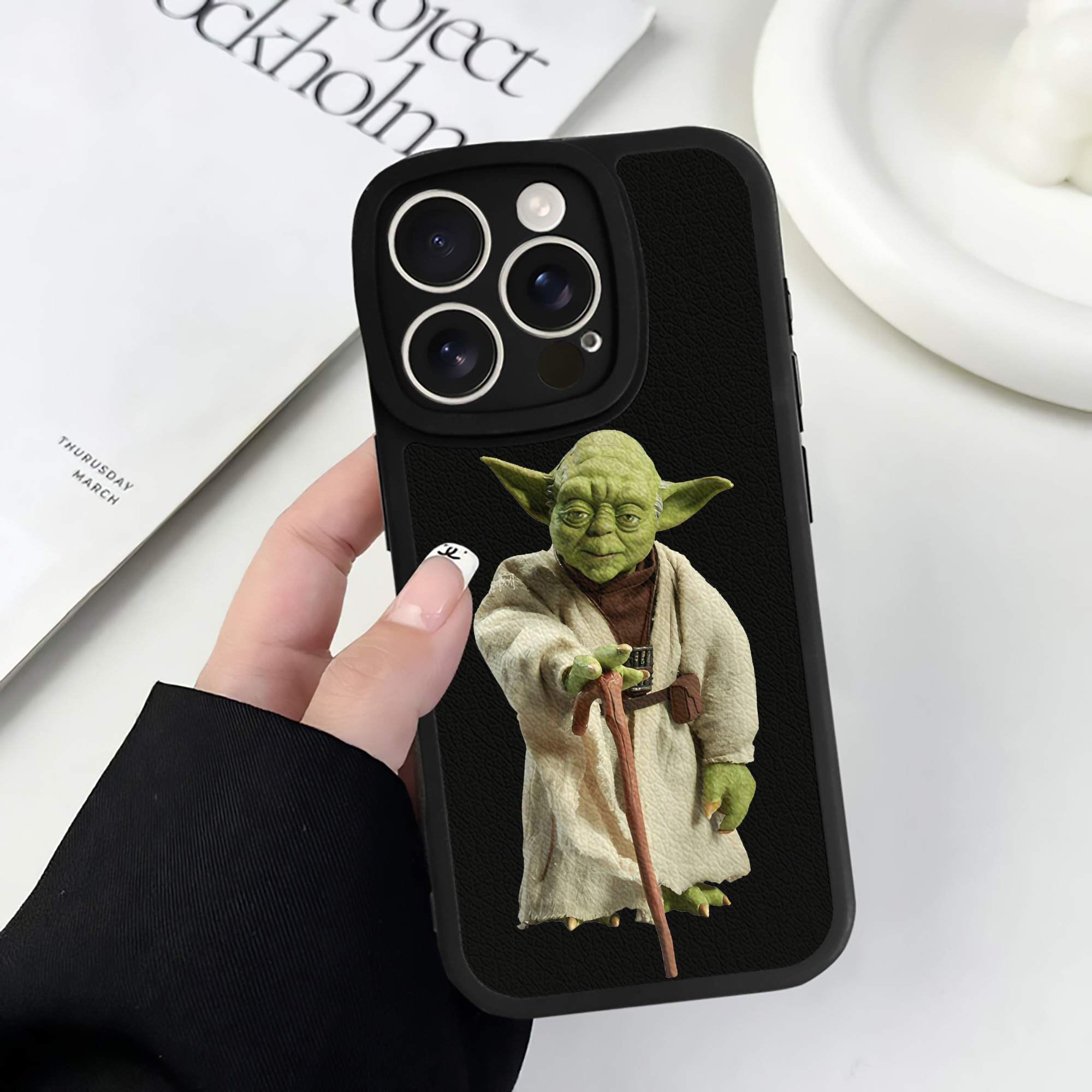 （画像用） スター・ウォーズ Star Wars 【iPhone 16シリーズ対応】シリコンスマホケース（レザー調） 材質：シリコン